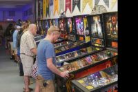 Uptown Pinball holds grand opening | Gallery | martinsvillebulletin.com