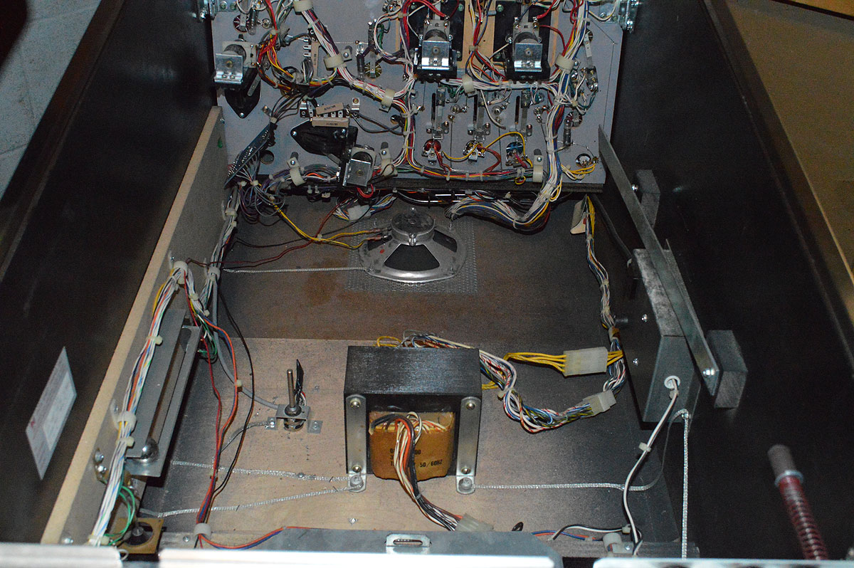 laser-war-inside-rear-cabinet
