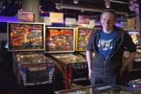 Texas man stops in Roanoke on North American Pinball Tour