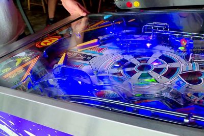 Don’t call it a comeback… Pinball bounces back in Indianapolis with leagues, tournaments | CBS 4 - Indianapolis News, Weather, Traffic and Sports | WTTV