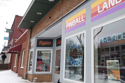 Pinball Land puts Rockford on arcade map | WOODTV.com